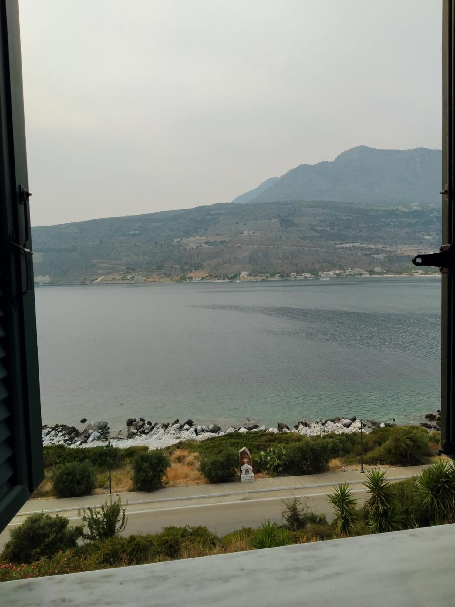 Aparthotel Vatoulia House Néon Oítilon Exterior foto